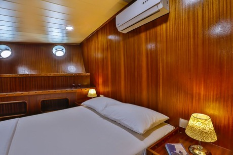 Double or twin cabin