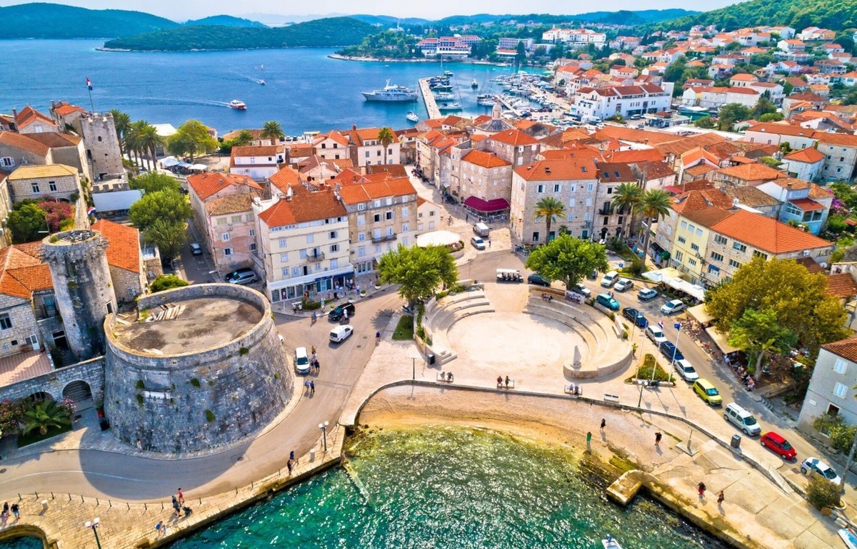 Feture image for Dubrovnik to Athens: The Tide of Time - Greece & Adriatic Cruise